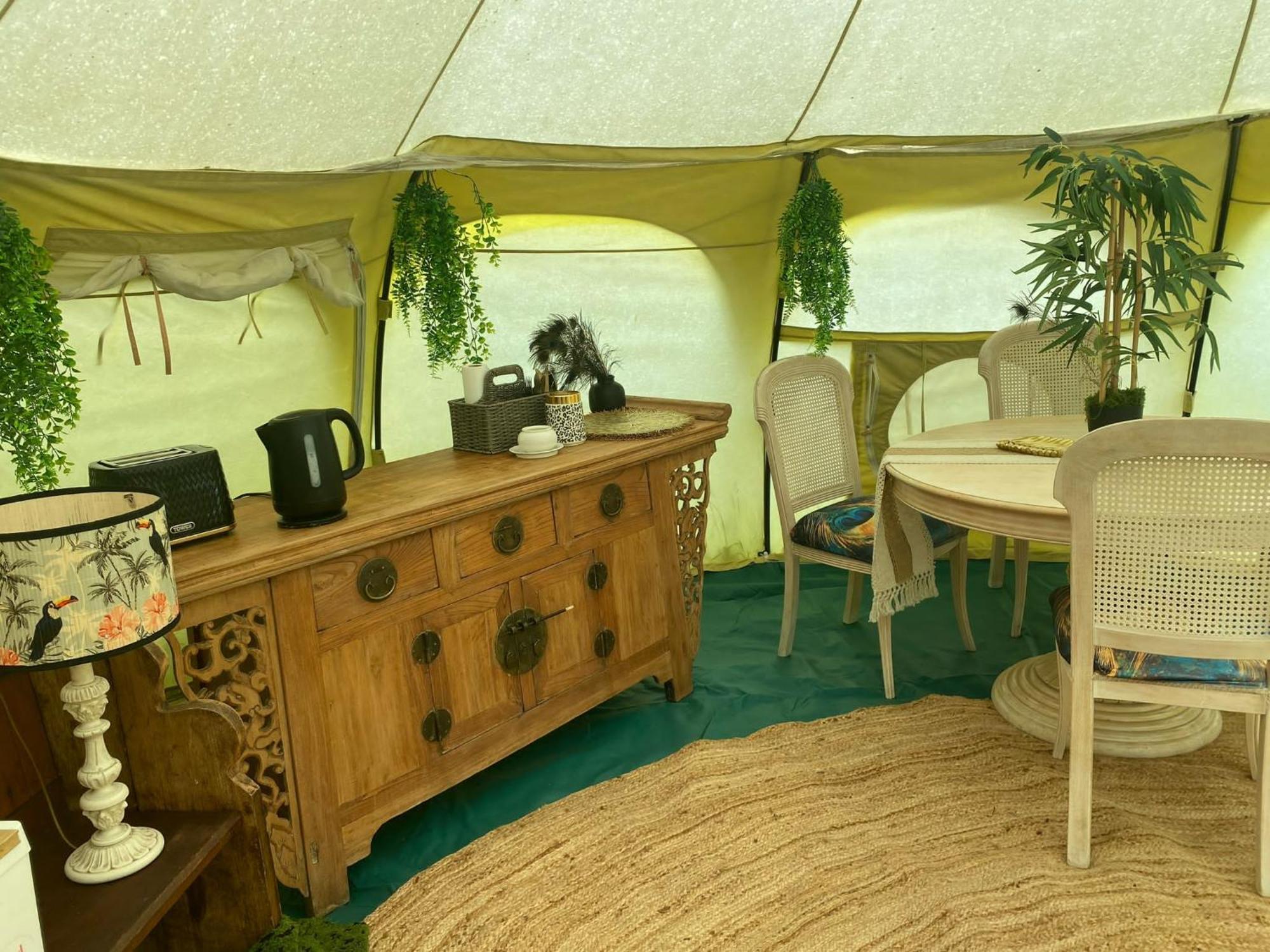 Отель Wild Retreat Cawston Экстерьер фото